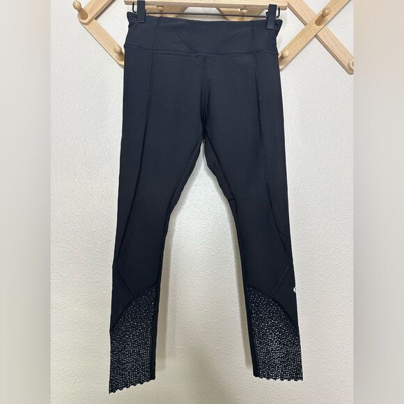 Lululemon Tight Stuff Leggings Sz 6 - Picture 1 of 5
